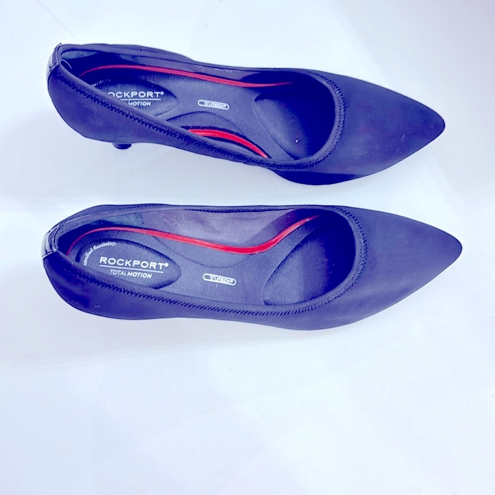 Rockport Women's Size 10 Black Kitty Heels Slip On Cushioned Insole Pointy Toe - Picture 2 of 7